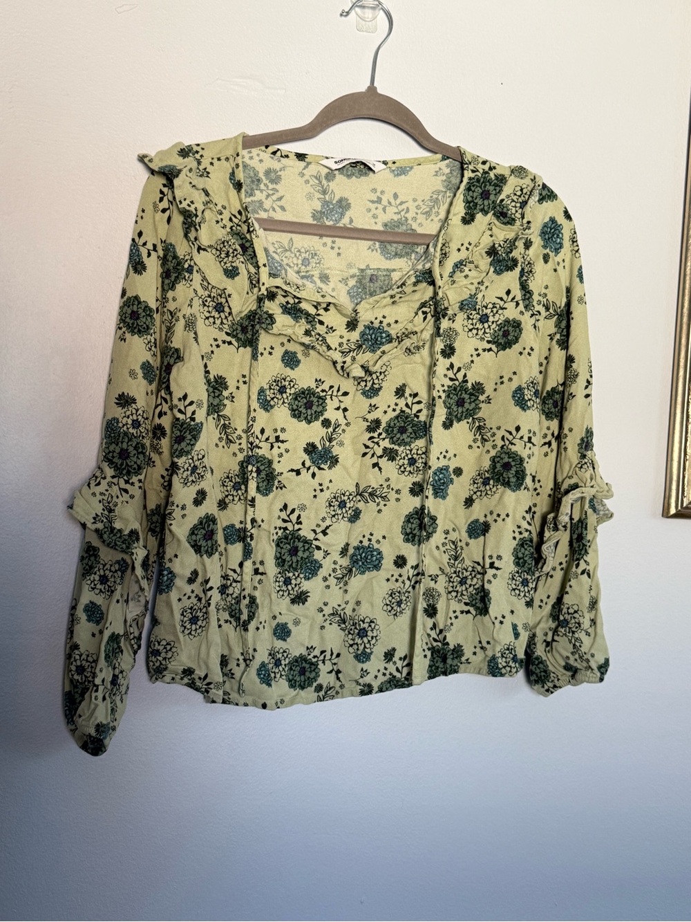 Sonoma Light Green Floral Ruffle V-Neck Blouse